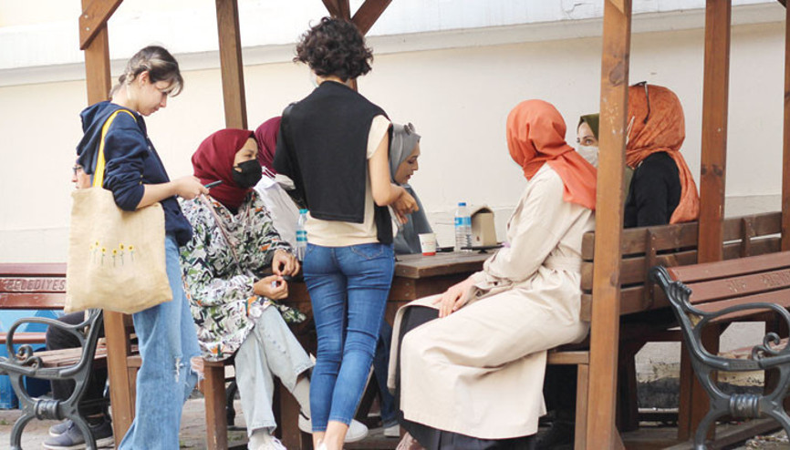 Kampusa dönüş başladı Kantin çayını bile özlemişiz