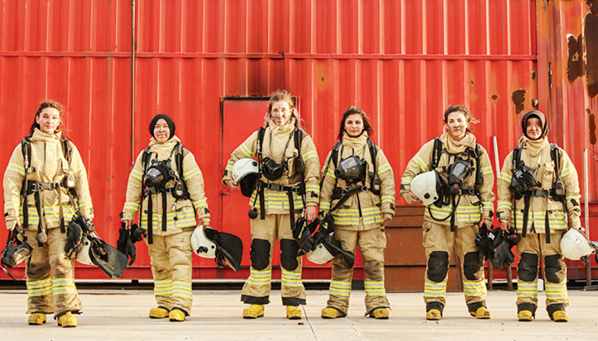 Ateşin kızları Kimi mühendis, kimi diyetisyen, kimi iktisatçı...