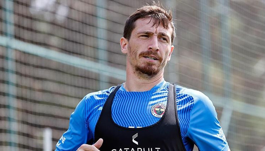 Fenerbahçede Mert Hakan kararı Bu akşam...