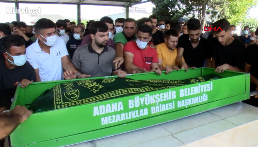 Adanalı Tostçu Mahmutun cenazesi, toprağa verildi