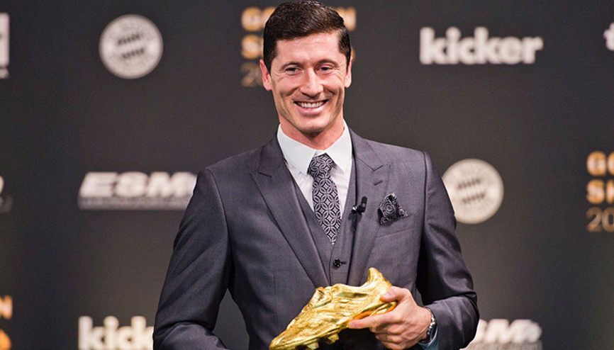 Robert Lewandowski Altın Ayakkabı ödülünü aldı