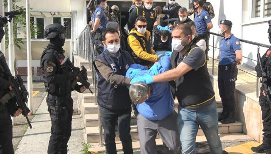 Polisi şehit edip, 2 kişiyi öldüren sanığa 1i ağırlaştırılmış 3 kez müebbet