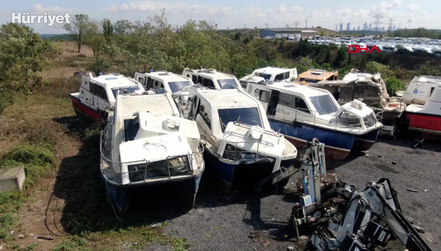 Yenileri denize indi, eskileri çürümeye terkedildi