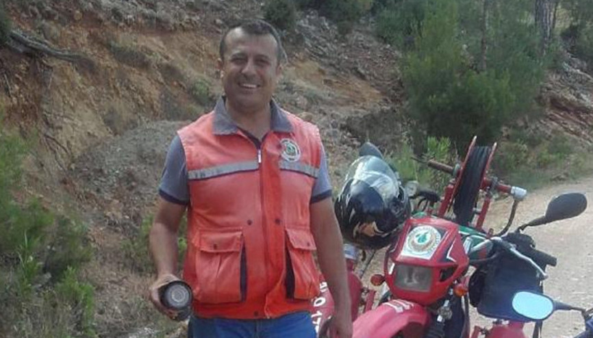 Mersinde bir kişi eşini öldürüp, baldızını yaraladı, aynı silahla kendini de vurdu Mersinde bir kişi eşini öldürüp, baldızını yaraladı, aynı silahla kendini de vurdu