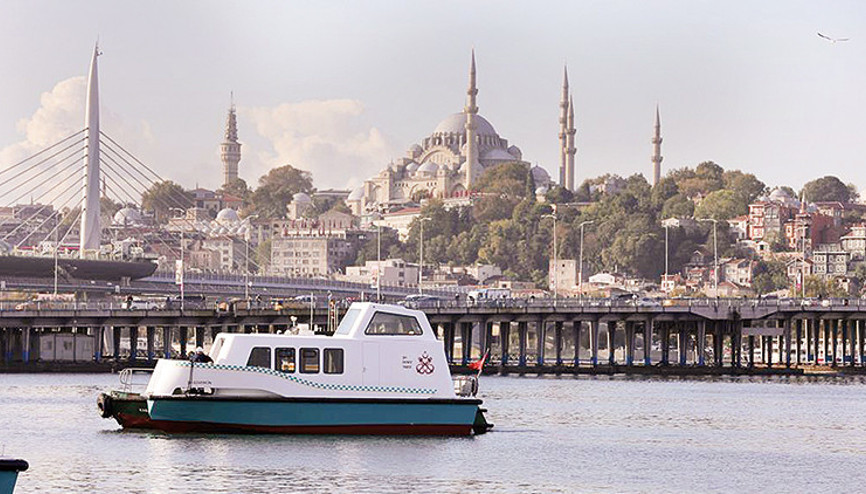 Deniz taksiler suya indi