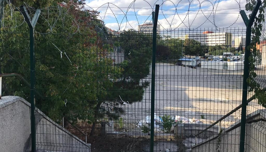 Karar var açan yok Karar var açan yok