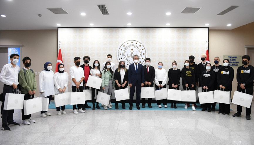 Okula devam oranı yüzde 95’in üzerinde