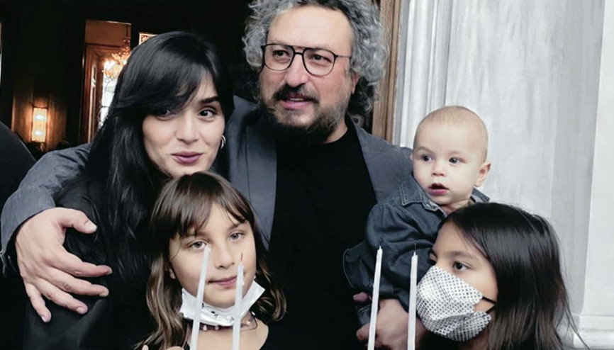 Onur Saylak ve Tuba Büyüküstünün ikizleri büyüdü Onur Saylak ve Tuba Büyüküstünün ikizleri büyüdü