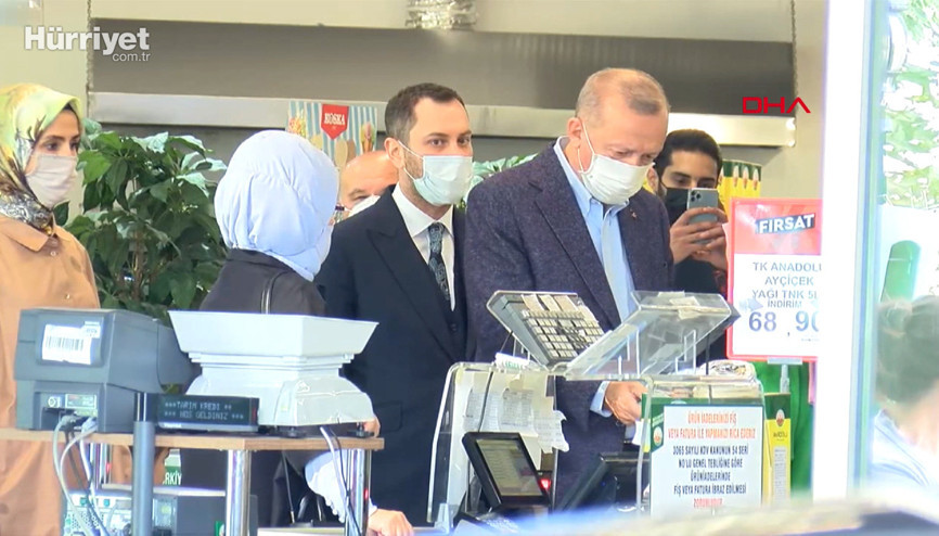 Cumhurbaşkanı Erdoğan, market alışverişi sonrası konuştu