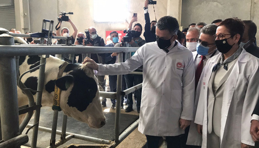 Bakan Pakdemirli, Elektronik Hayvan Takip Sistemini tanıttı