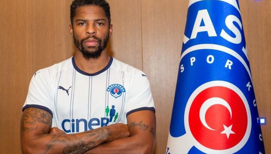 Kasımpaşanın yeni kaptanı Ryan Donk