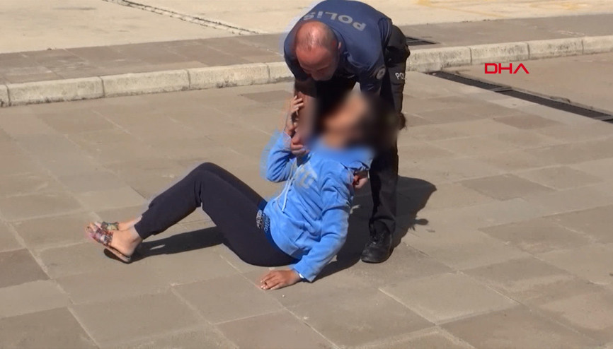 Satırla saldıran erkek arkadaşının tutuksuz yargılanmasını istedi Satırla saldıran erkek arkadaşının tutuksuz yargılanmasını istedi