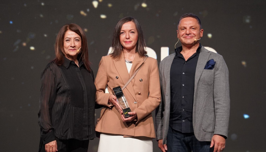 Müşteri Deneyimini En İyi Yöneten Marka seçildi