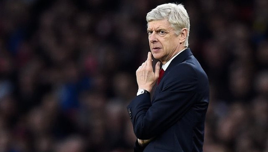 Arsene Wenger bir maçlığına kulübeye geri dönüyor