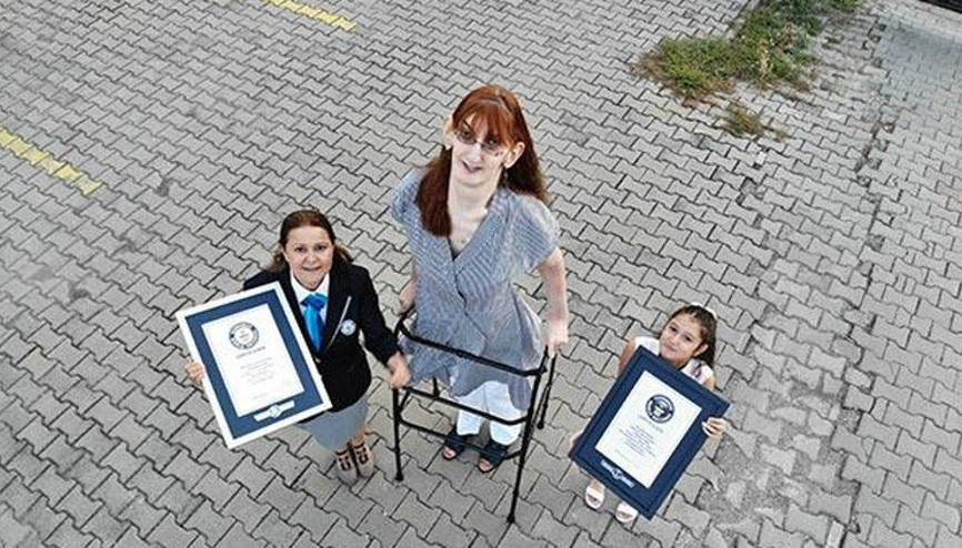 İşte dünyanın en uzun kadını Rümeysa Gelgi, Guinness Rekorlar Kitabına girdi