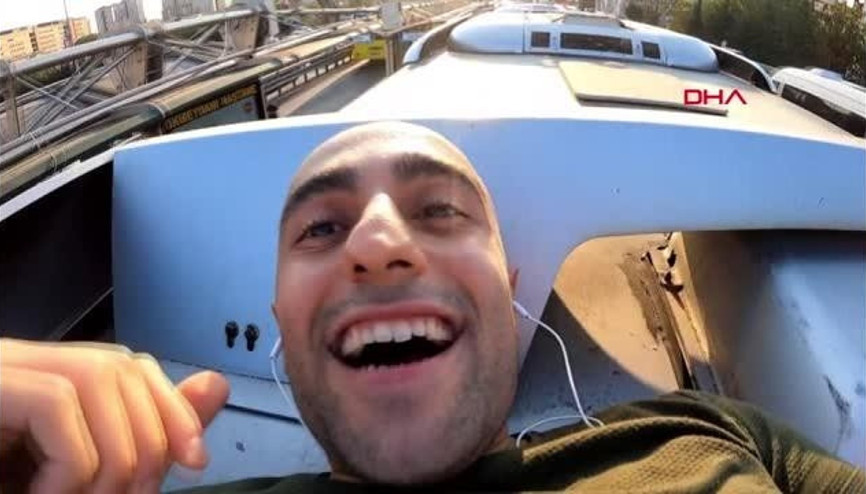 Metrobüs üstünde köprüyü geçen Yunus Emre Özer hakkındaki soruşturma tamamlandı Takipsizlik verildi