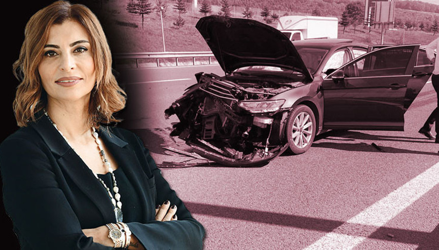 Hande Fırat otoyolda ölümden döndü... TIR’dan fırlayan tekerlek dehşeti Hande Fırat otoyolda ölümden döndü... TIR’dan fırlayan tekerlek dehşeti