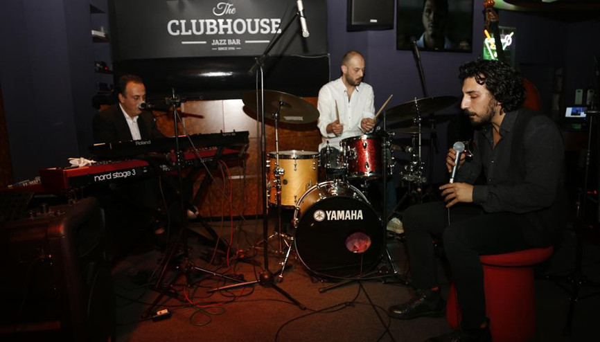 Caz eşliğinde keyifli gece