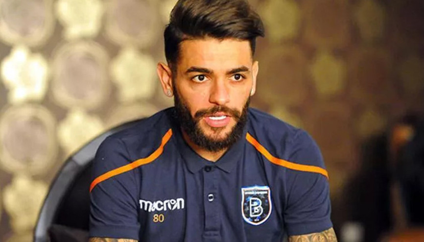 Başakşehirde Junior Caiçara, Aykut Kocamandan özür diledi