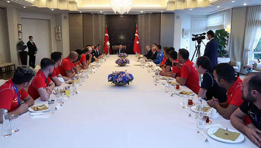 Cumhurbaşkanı Erdoğan, Ampute Futbol Milli Takımı’nı kabul etti