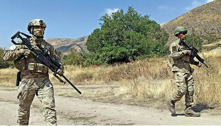 Azerbaycan kritik Laçin bölgesinde tatbikat başlattı
