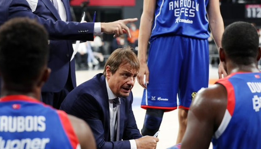 Anadolu Efes, Euroleaguede ilk galibiyet peşinde