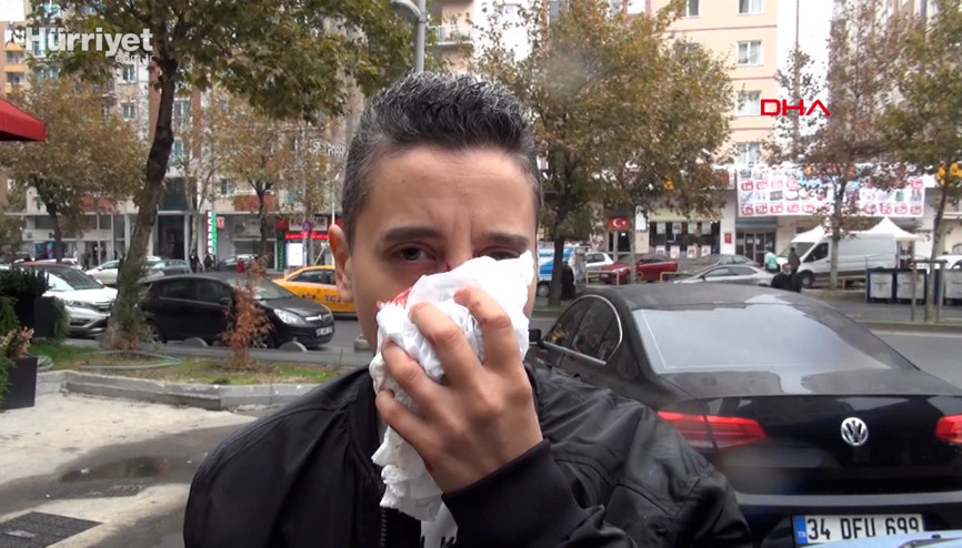 Kadın sürücüyü dövdü, saçı kısaydı erkek sandım diyerek kendisini savundu Kadın sürücüyü dövdü, saçı kısaydı erkek sandım diyerek kendisini savundu