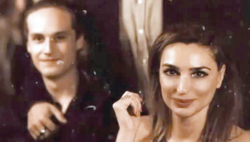 Bilge Öztürkten 22 yaş küçük sevgilisi Daren Gerede ile mutluluk pozu