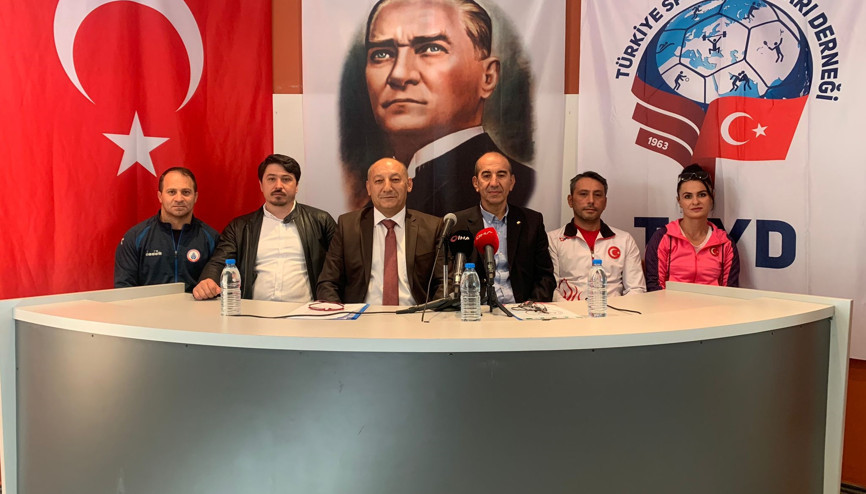 Talat Ünlü, Halter Federasyonu Başkanlığına adaylığını açıkladı