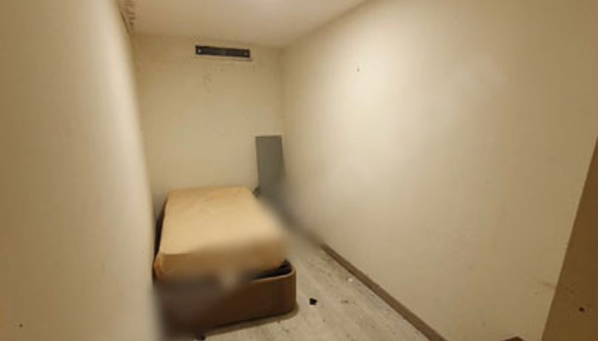 Güneş bile görmeyen evi doğa manzaralı diye kiralık ilanı verdi