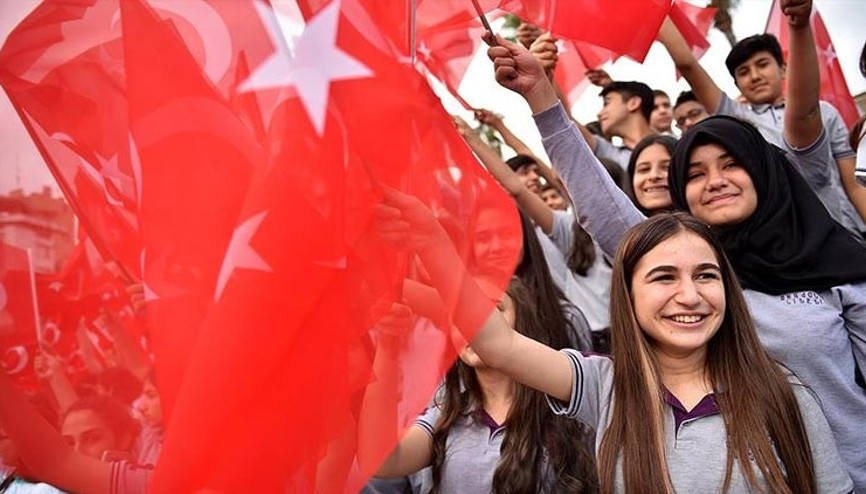 Vali Yerlikayadan vatandaşlara Cumhuriyet Bayramı daveti