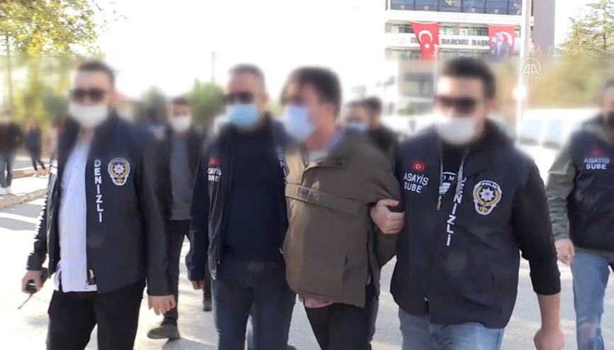 Denizlide kız arkadaşını bıçaklayarak öldüren zanlı adliyede