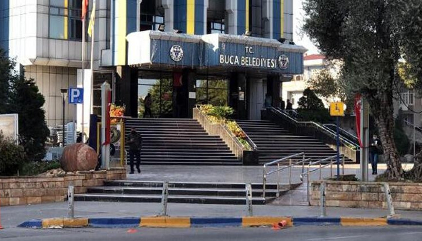 Buca Belediyesindeki yolsuzluk iddiasıyla ilgili yakalanan 12 şüpheliden 4ü tutuklandı