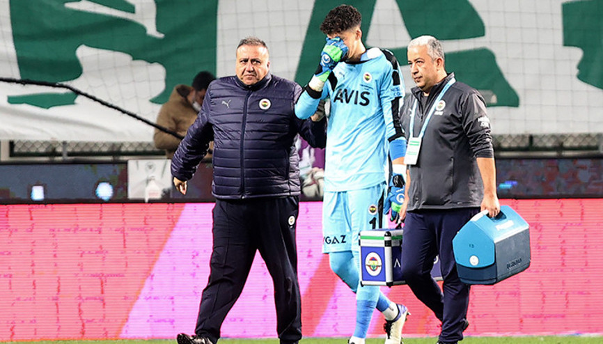 Altay Bayındır ve Luiz Gustavo, Konyaspor-Fenerbahçe maçında sakatlandı