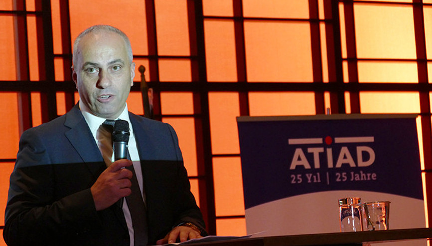 ATİAD göçün başarılı evlatlarını ödüllendirdi