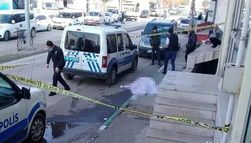 Bursada balkonda çamaşır asarken düşerek öldü