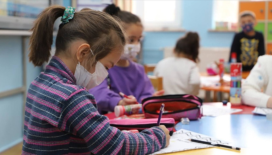 Okullar ne zaman kapanacak Ara tatil ne zaman Bakan Özerden yüz yüze eğitim ile ilgili net açıklama... İşte MEB takvimi ve detaylar