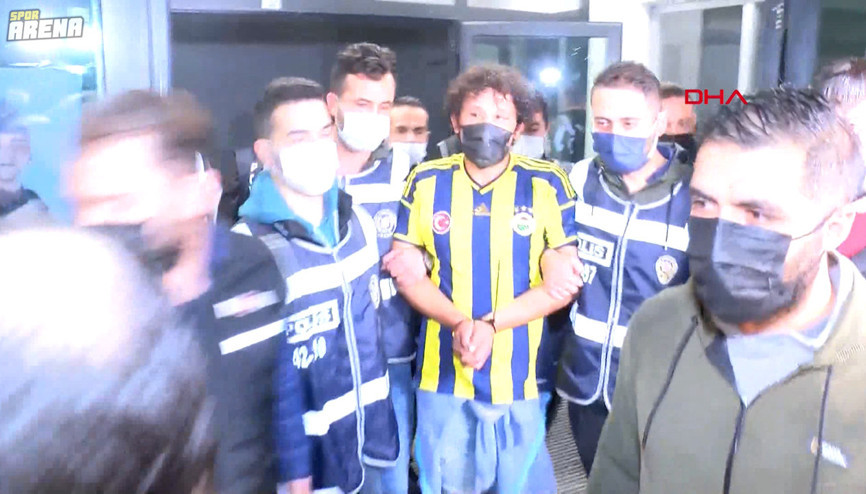 İstanbul Emniyetinden Fenerbahçe forması özürü