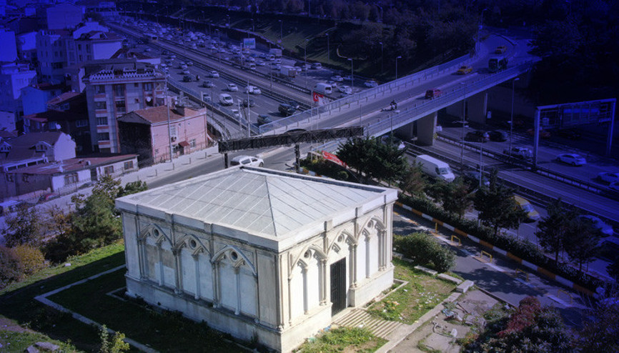 İstanbullular varlığından bile habersiz... Harabeye döndü Mermerleri İtalyadan getirildi
