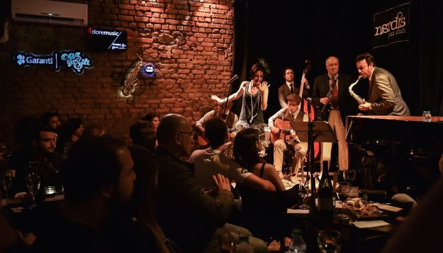 Nardis 20 yaşında: Hem caz kulübü, hem okul Nardis 20 yaşında: Hem caz kulübü, hem okul