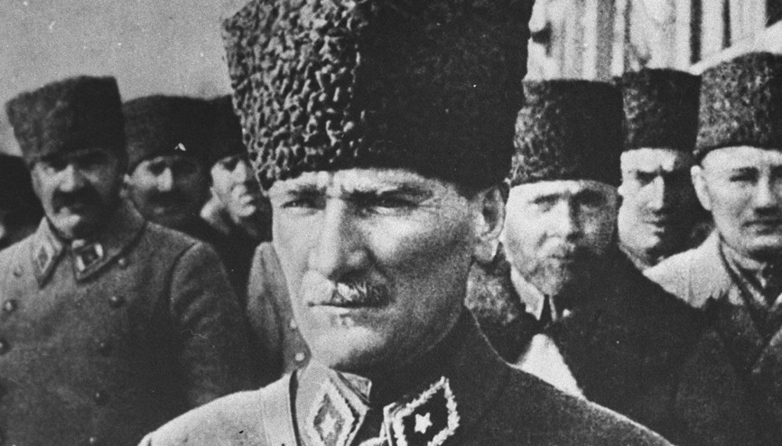 10 Kasımda okul var mı İşte, mevzuata göre 10 Kasım resmi tatil mi sorusunun cevabı