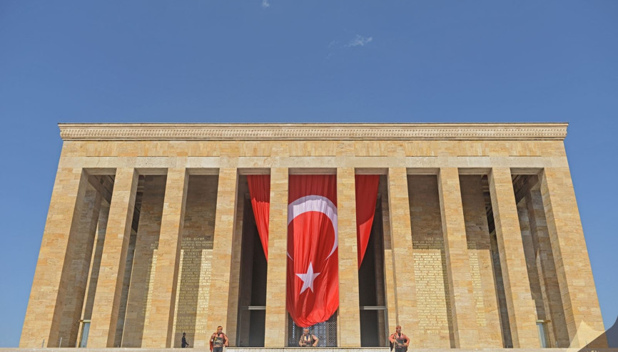 Bugün (10 kasım) bankalar, PTT ve borsa açık mı İşte 10 Kasımda kamuda çalışma saatleri