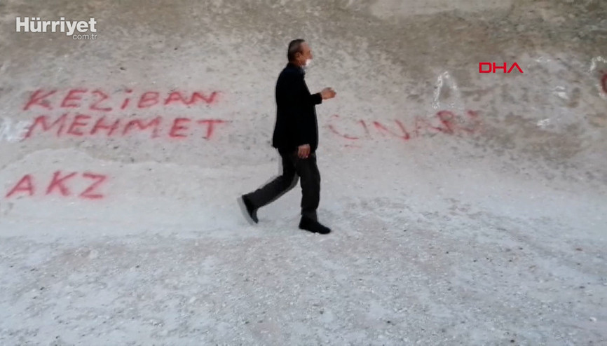 Temizlenen peribacalarına yeniden sprey boyalı saldırı