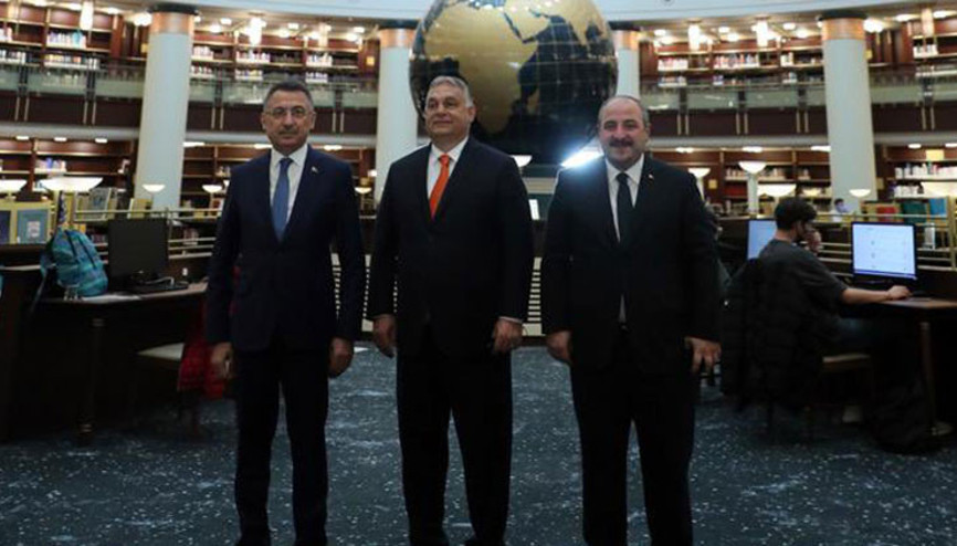 Macaristan Başbakanı Orban, Millet Kütüphanesini ziyaret etti