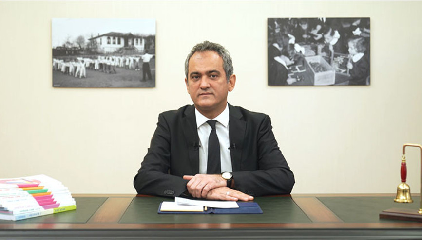 Bakan Özer: Ara tatilde COVID önlemlerini elden bırakmayın