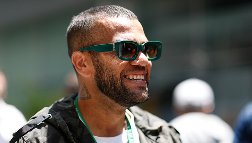 Son Dakika Haberi... Dani Alves, Barcelonaya geri döndü Resmi açıklama...