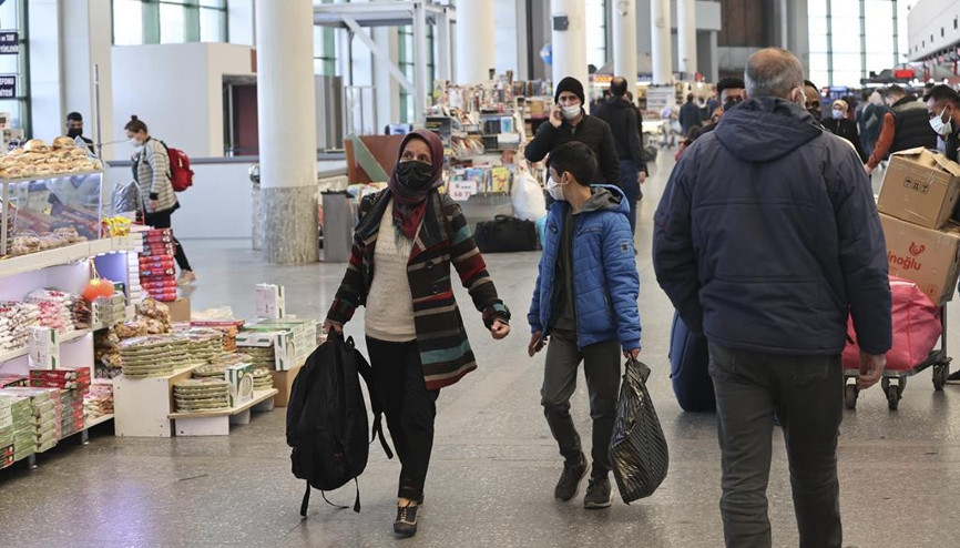 AŞTİde ara tatil öncesi yoğunluk