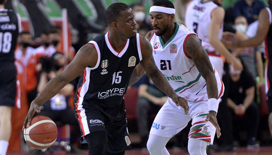 Pınar Karşıyaka 67 - 79 Beşiktaş Icrypex (Maç özeti)