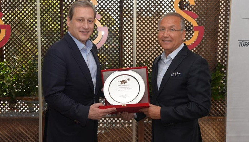 Tenis Federasyonunun ilk toplantısına Burak Elmastan ziyaret