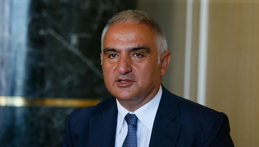 Bakan Ersoy, Ezineli Yahya Çavuş Belgeselinin galasında konuştu: Bu tarz belgeseller akılda kalıcı oluyor Bakan Ersoy, Ezineli Yahya Çavuş Belgeselinin galasında konuştu: Bu tarz belgeseller akılda kalıcı oluyor